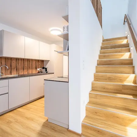 Appartement Wiesenblick Residences - By Mynests