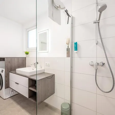 Appartement Wiesenblick Residences - By Mynests Haus im Ennstal