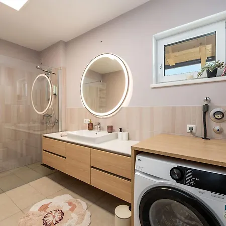 Wiesenblick Residences - By Mynests Apartment *