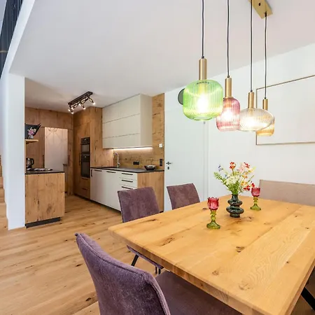 Apartment Wiesenblick Residences - By Mynests Haus im Ennstal
