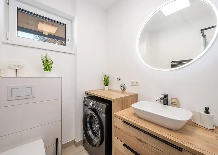 Wiesenblick Residences - By Mynests Apartment *